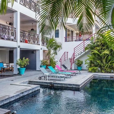 Hotel Villa Les Orchidees 阿姆巴托洛阿卡 外观 照片